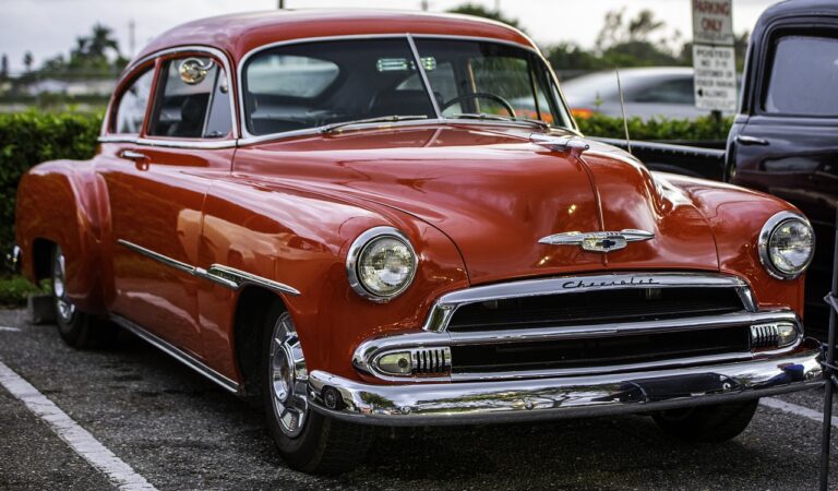 laptop with eye tracking cameras fntkech