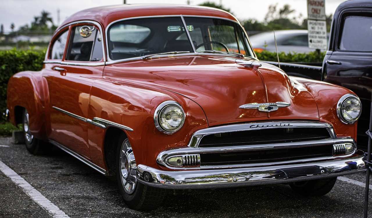 laptop with eye tracking cameras fntkech